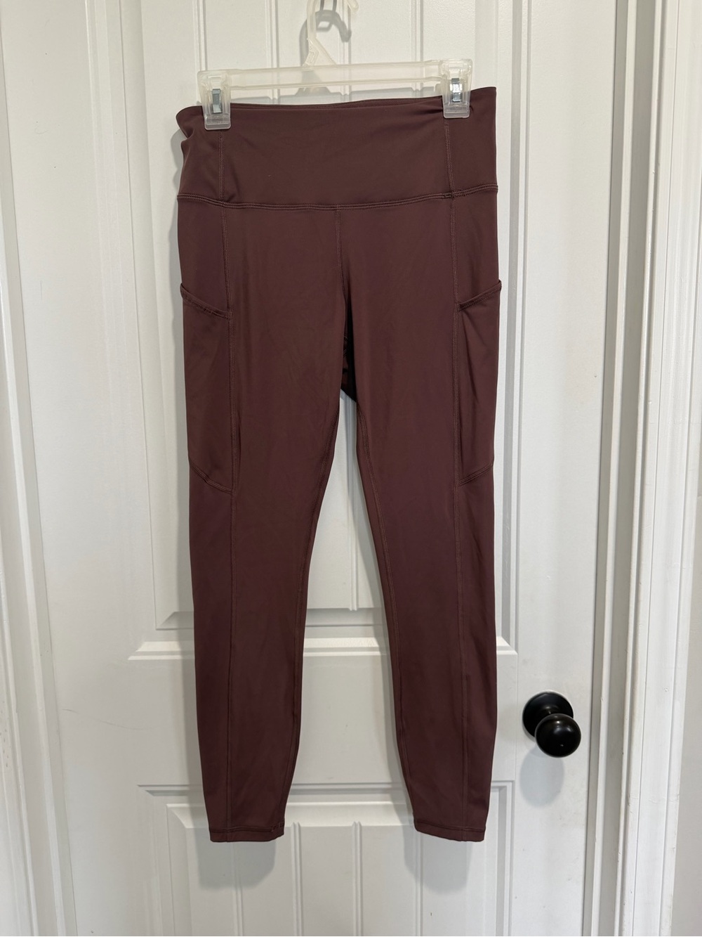 CRZ YOGA High-Waist Pocket Leggings in Burgundy